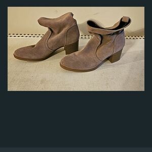 White Mountain, Women's Taupe Ankle Boots